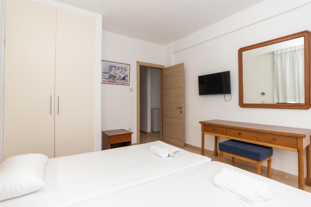 Flora Hotel Apartments Protaras Bagian luar foto