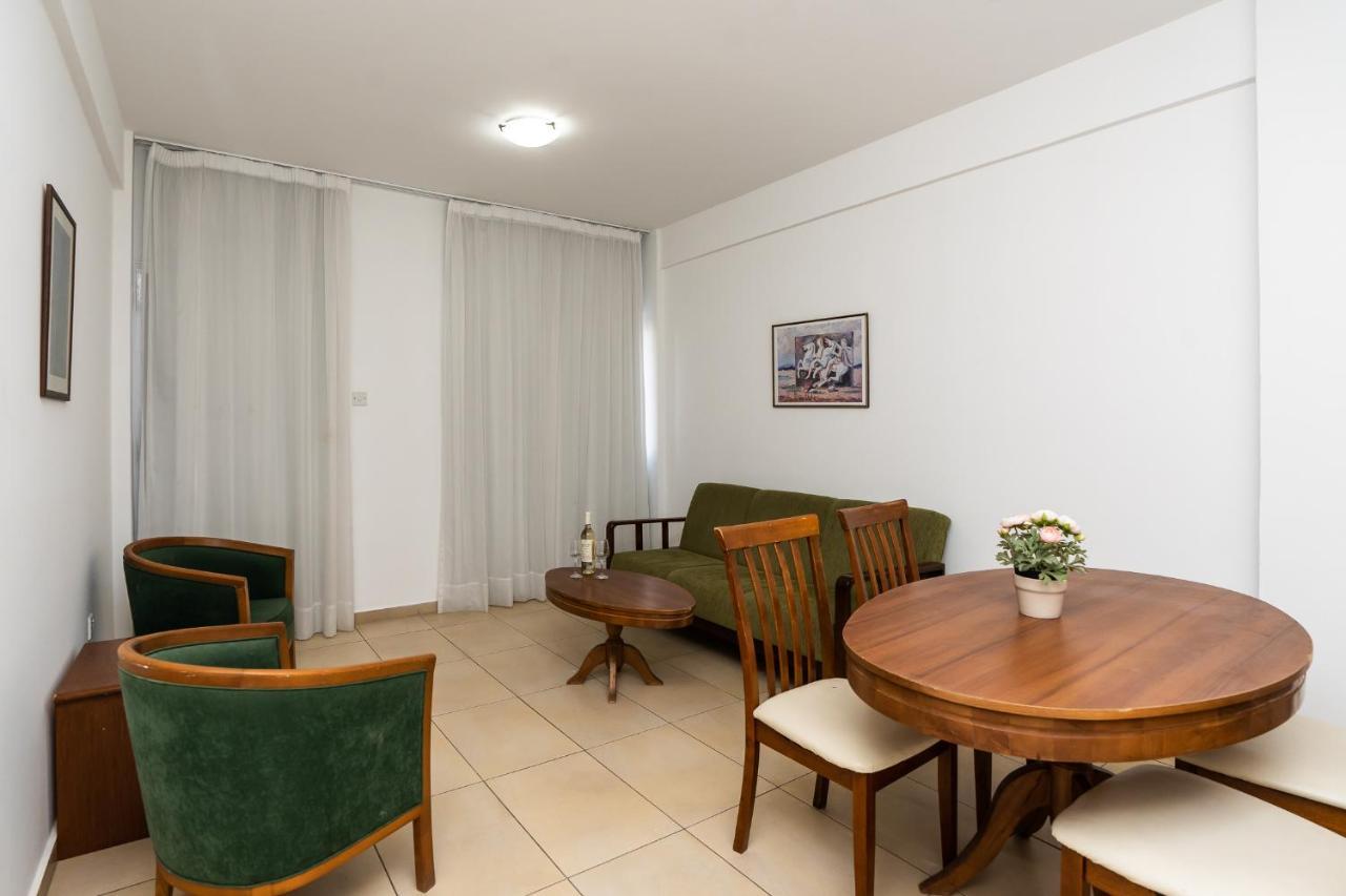 Flora Hotel Apartments Protaras Bagian luar foto