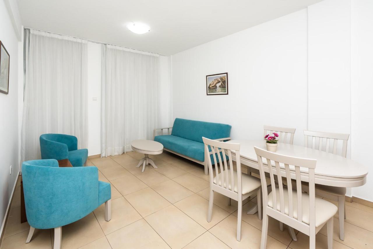 Flora Hotel Apartments Protaras Bagian luar foto